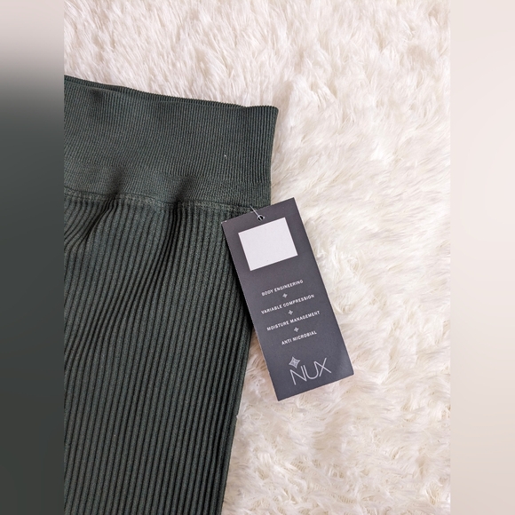 NUX Leggings Womens Size L Green Ribbed High Compression Athletic NWT - Picture 6 of 8
